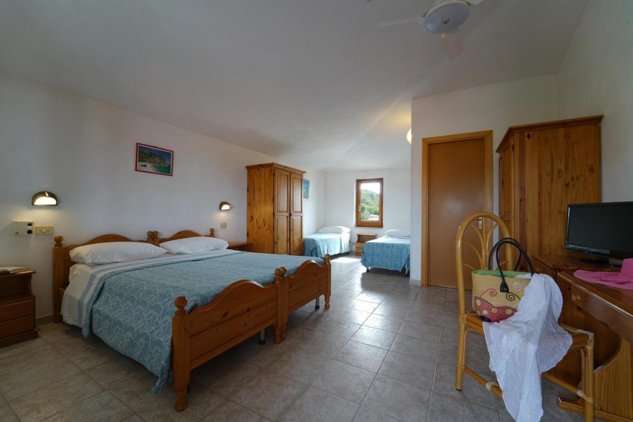 Villaggio Torre Ruffa Robinson Capo Vaticano Eksteriør billede