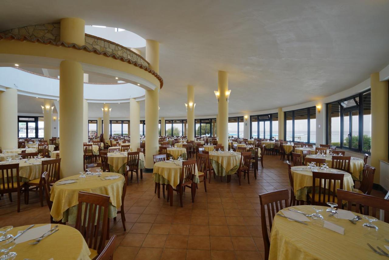 Villaggio Torre Ruffa Robinson Capo Vaticano Eksteriør billede