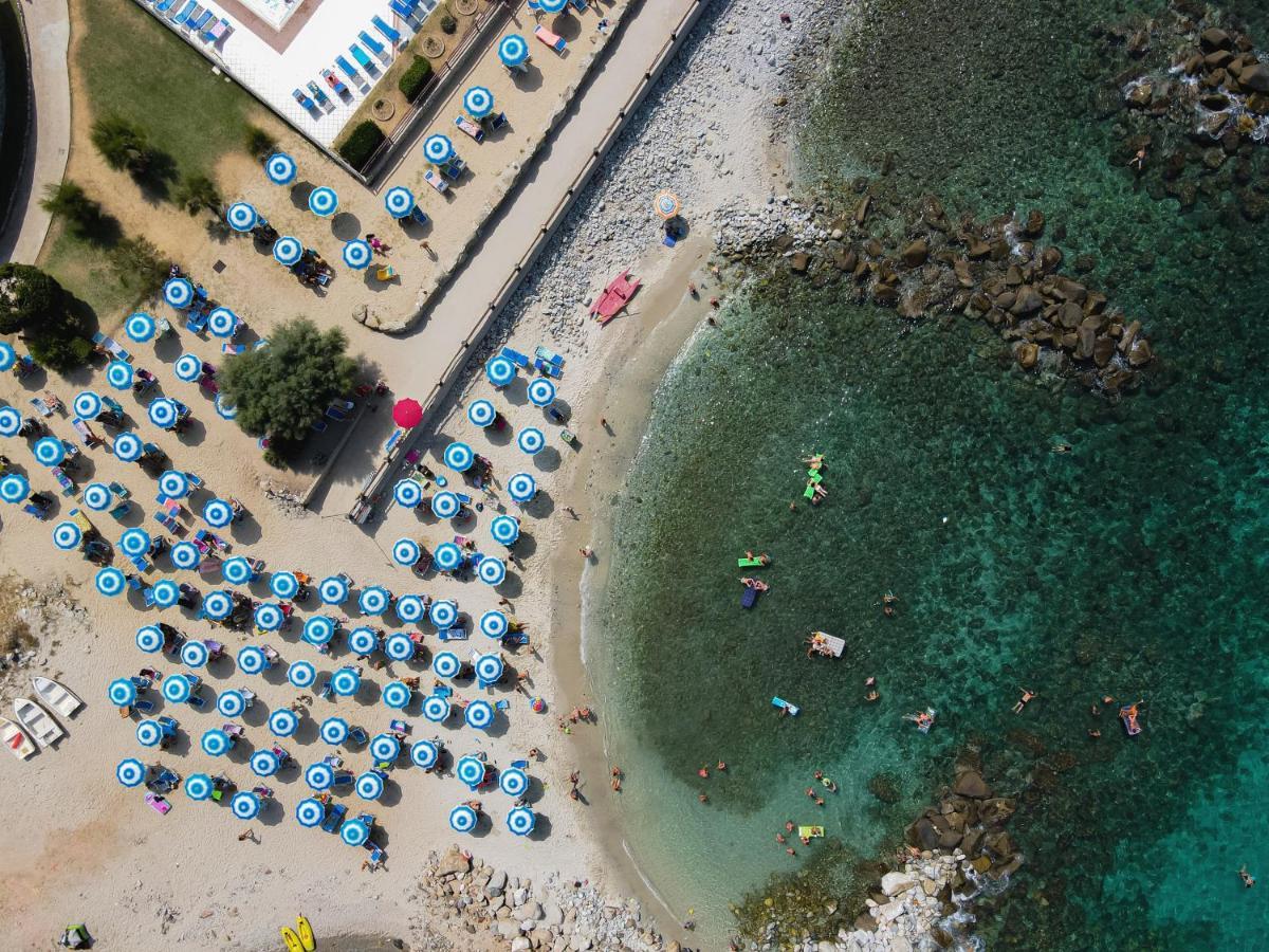 Villaggio Torre Ruffa Robinson Capo Vaticano Eksteriør billede