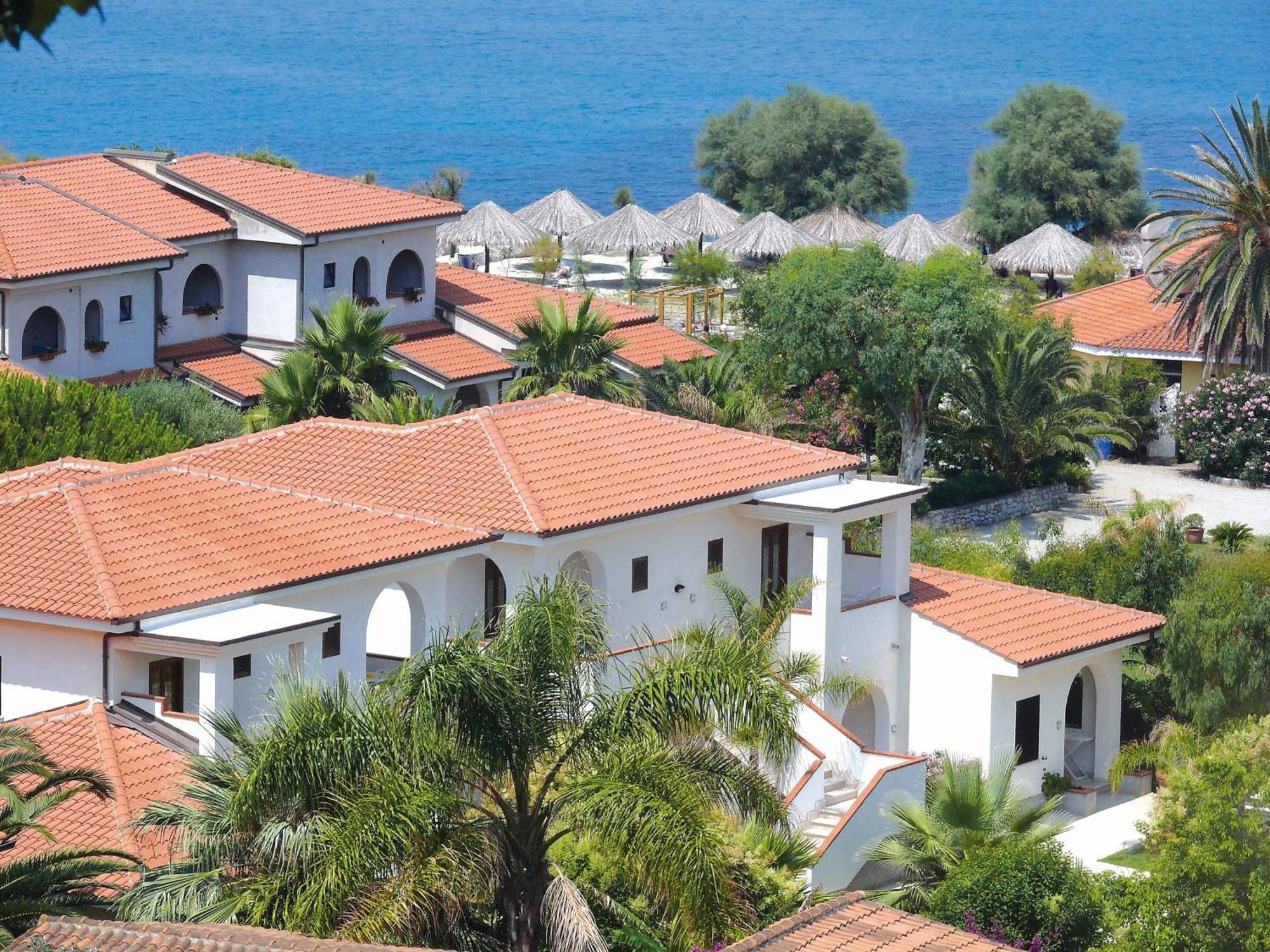 Villaggio Torre Ruffa Robinson Capo Vaticano Eksteriør billede