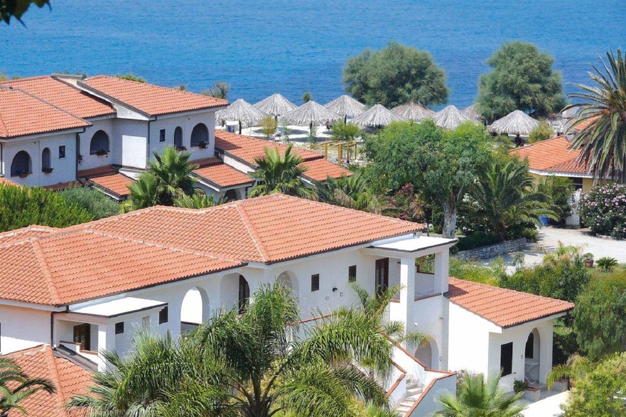 Villaggio Torre Ruffa Robinson Capo Vaticano Eksteriør billede
